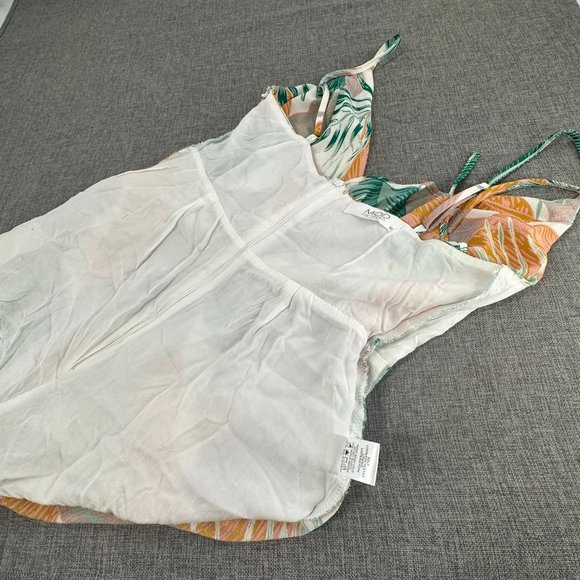 MOD On Trend Floral‎ Wrap Romper  V-Neck Ruffled Trim Spaghetti Straps Medium - Picture 11 of 16